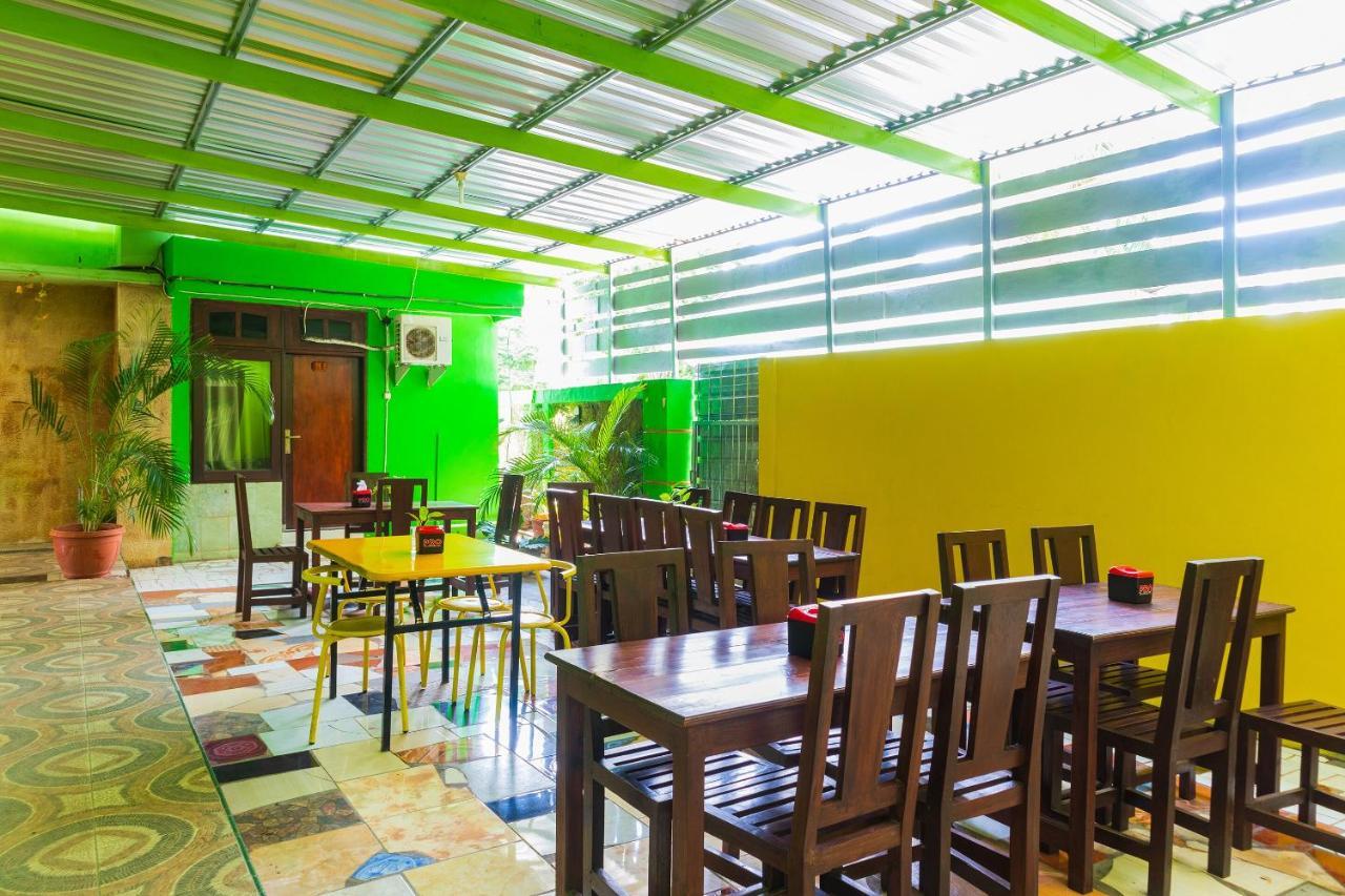 Super Oyo 1682 Greenia Hotel Kupang  Exterior foto